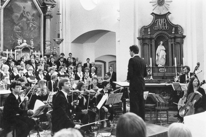 Uitvoering van de Krönungsmesse tijdens de Muziekdagen Eys in 1980. Afbeelding: Frits Widdershoven